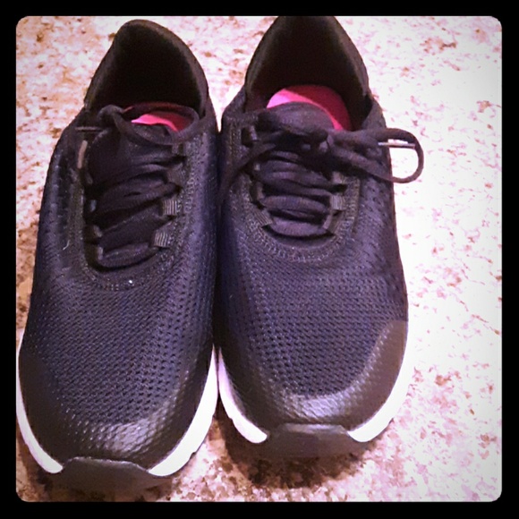 Shoes - Picture 2 of 2